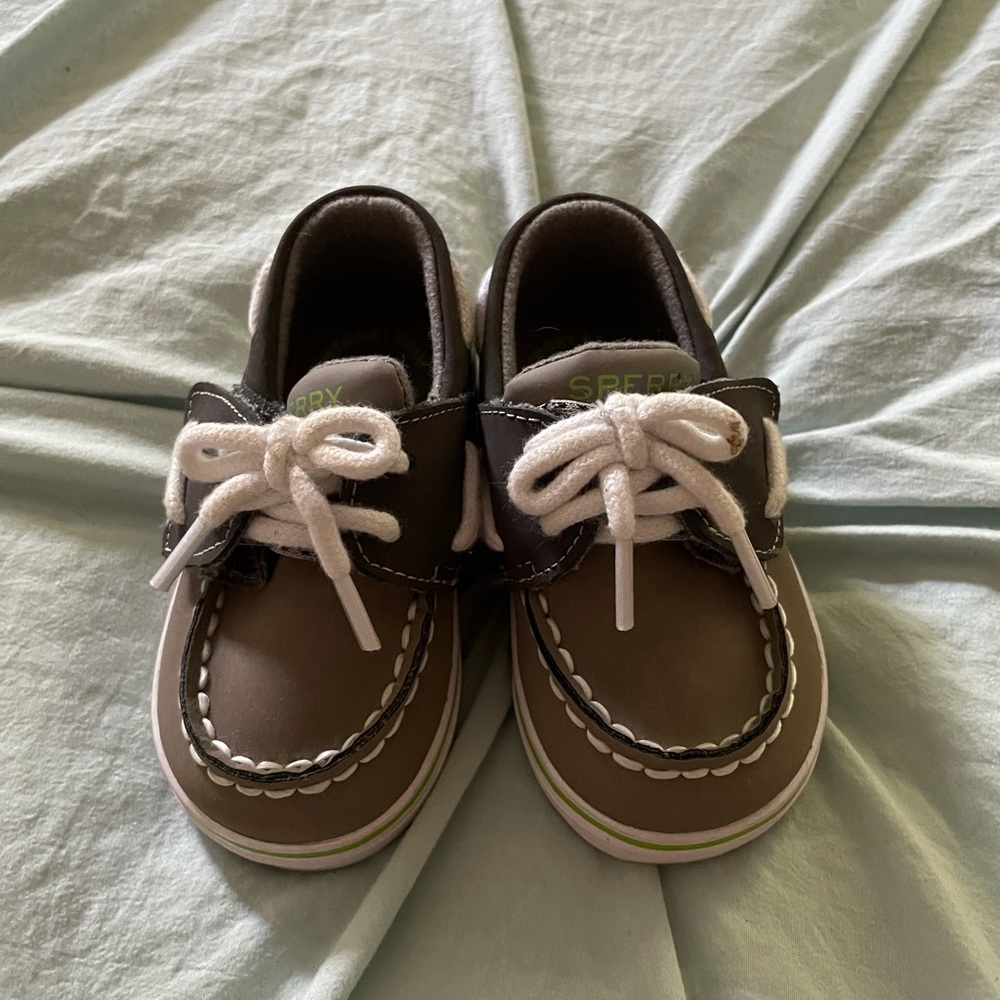 Sperry boat shoes for toddlers